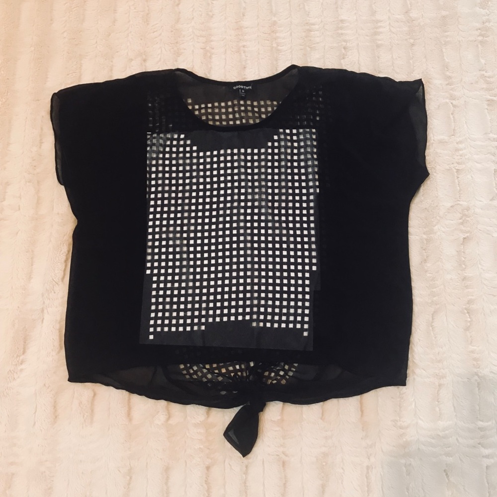 2 for $15, 3 for $20 ⭐️ square cut outs blouse - Picture 1 of 1